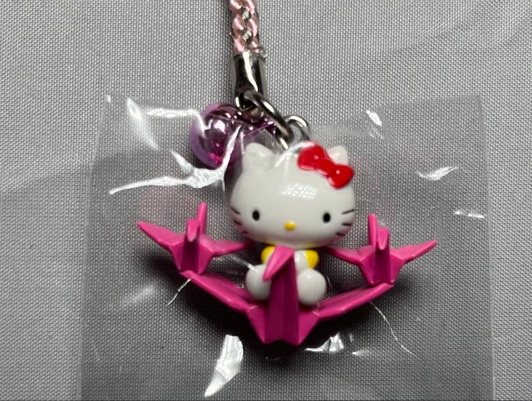 キティ hello kitty ご当地 根付 ストラップ 広島限定 折り鶴 - メルカリ