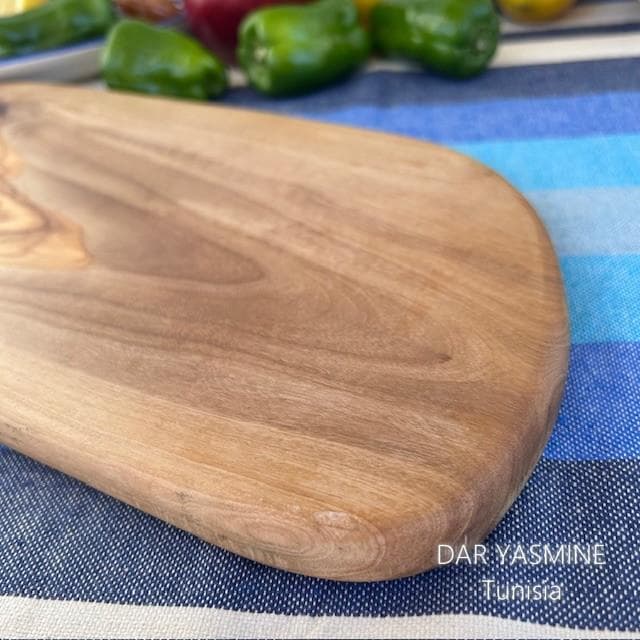 オリーブの木　カッティングボード　持ち手ありフリー　目的地はここ！　約44cm