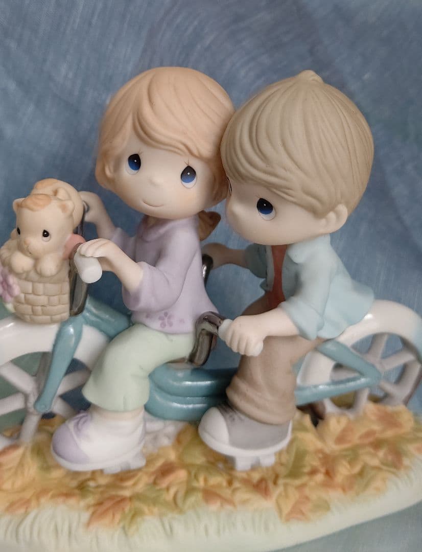 プレシャスモーメント 珍しいブルーアイ 生産数量限定作品 レア