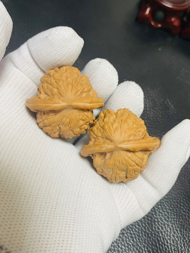 厚揚げ　No.409❤️遊ぶクルミ　文玩核桃 希少変高級種大红袍