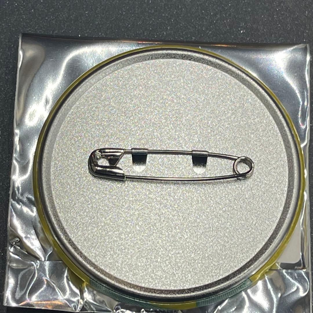 ダンダダン メタリック缶バッジ ジジ 円城寺仁 原作 - メルカリ