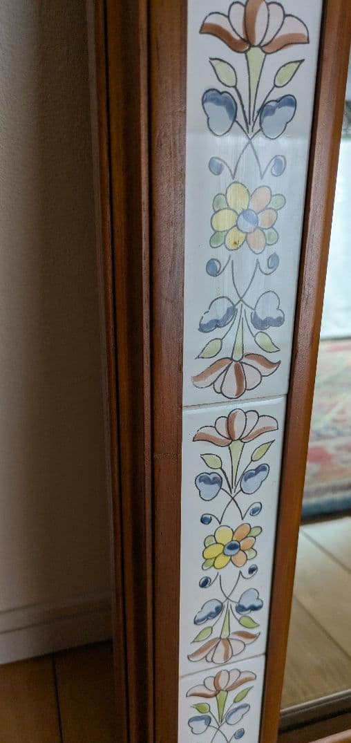 ウォールミラー スペイン製タイル貼り　カントリー調　鏡　壁掛け