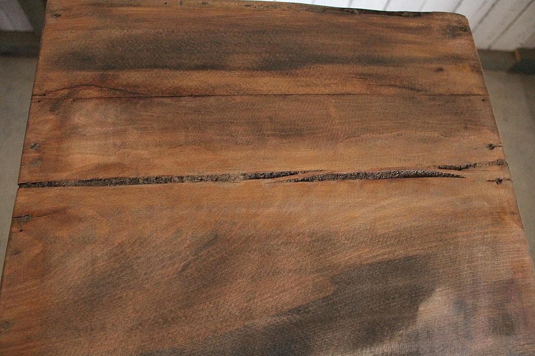 古い小ぶりなモールガラス戸棚×木製引き出し