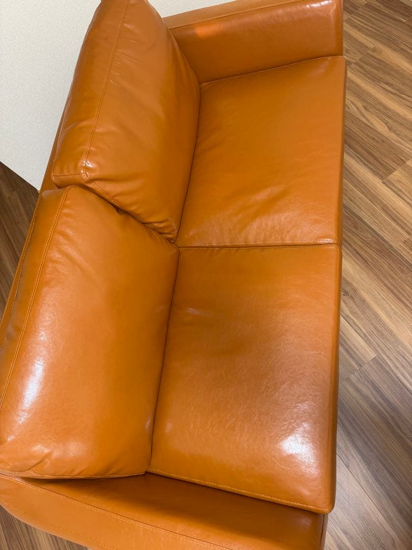 【美品】エアリゾーム 2人掛けソファ LAURU キャメル 完成品