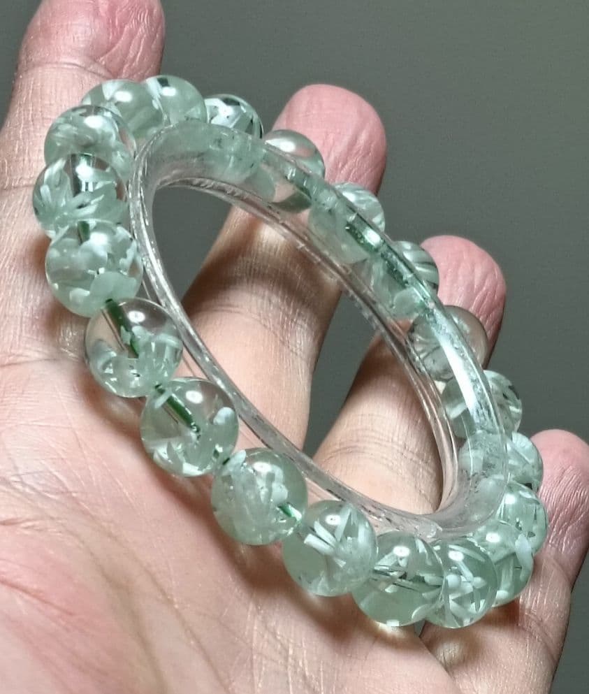 超絶希少石‼️グリーンラリマー約10ミリ内径約17センチ 雪花