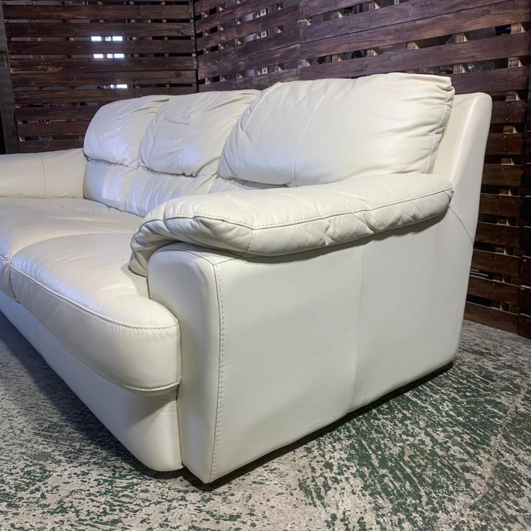 K957 レザー カウチソファ 3人掛けソファ ホワイト オットマン付