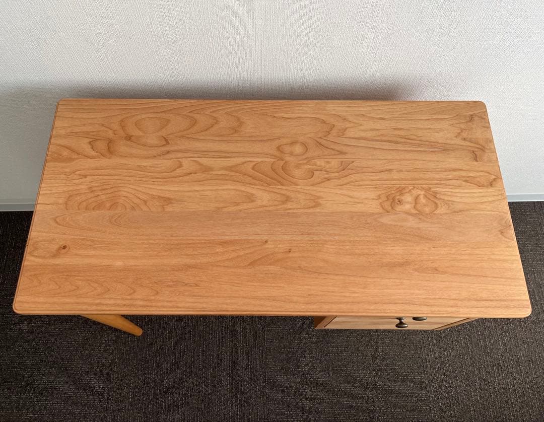 美品 COMO 90 デスク モモナチュラル 無垢 アルダー材