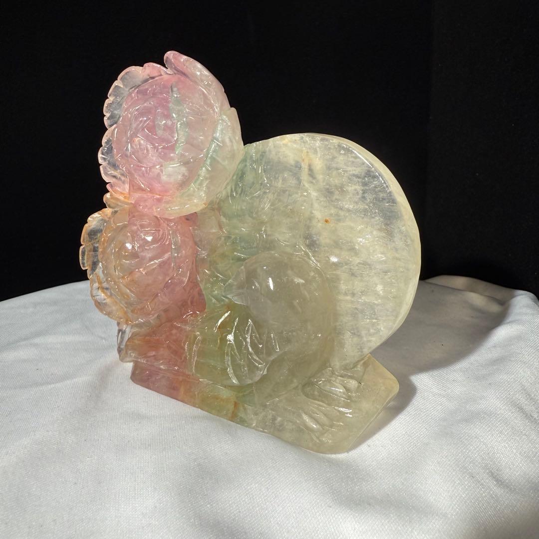 特売❣️天然石フローライトの鳥と花　置物　彫物NO.070507
