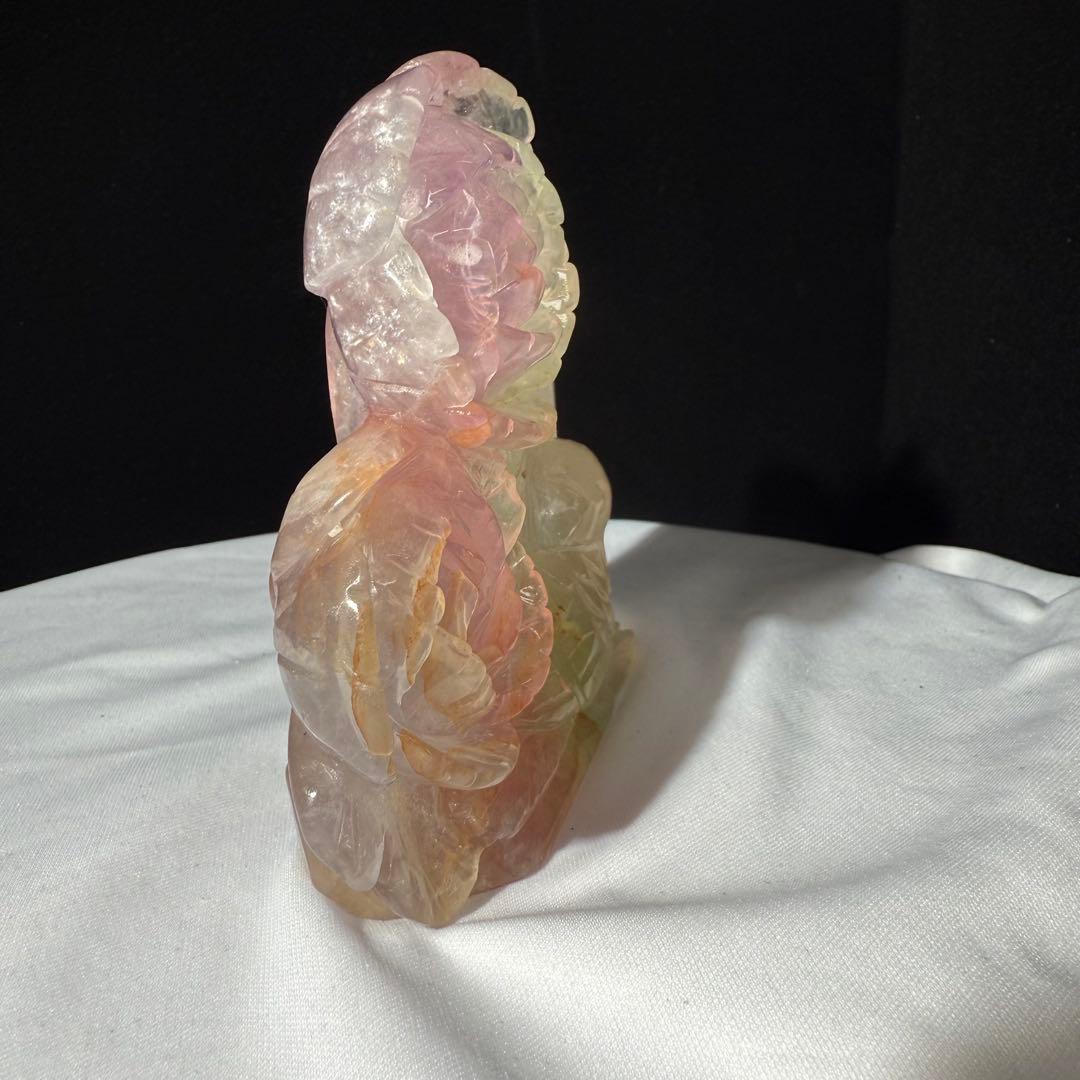 特売❣️天然石フローライトの鳥と花　置物　彫物NO.070507