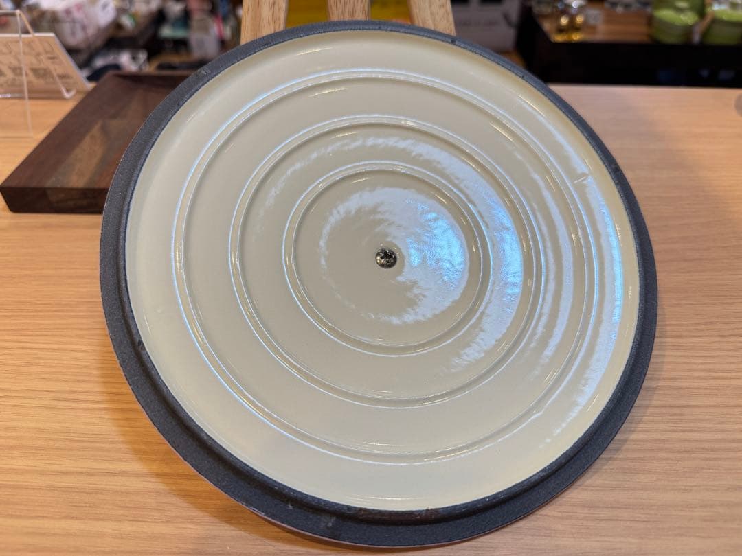 A7194【シャスール】ラウンドキャセロール 両手鍋 ホーロー鍋 20cm