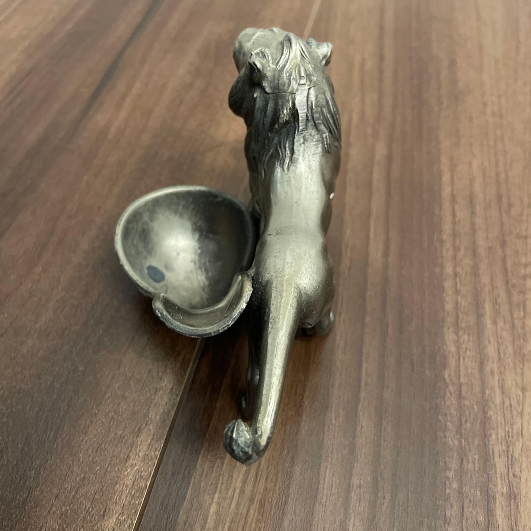 ライオン型金属 パイプ置き