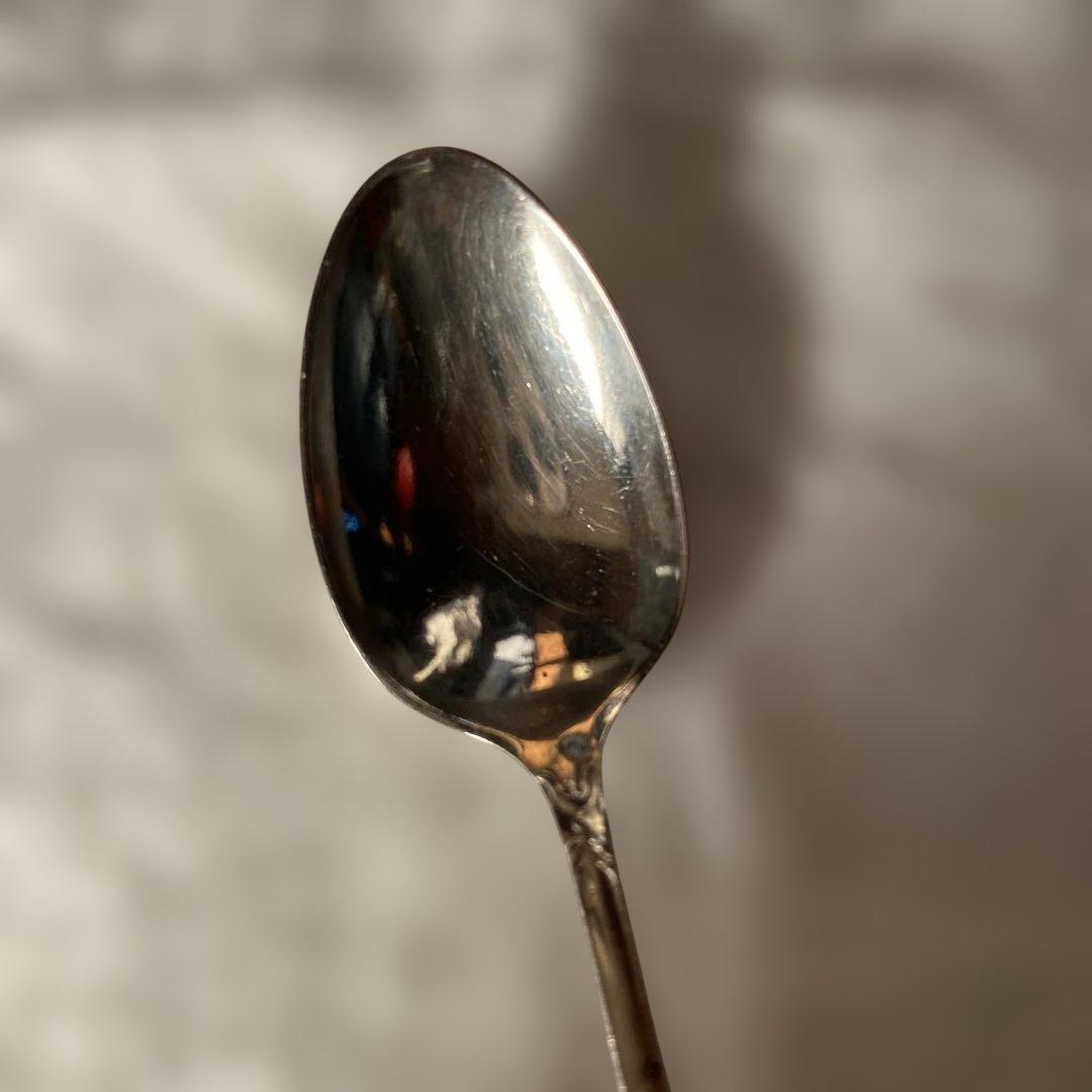 イギリスアンティーク　小さなスプーン　スターリンシルバー製