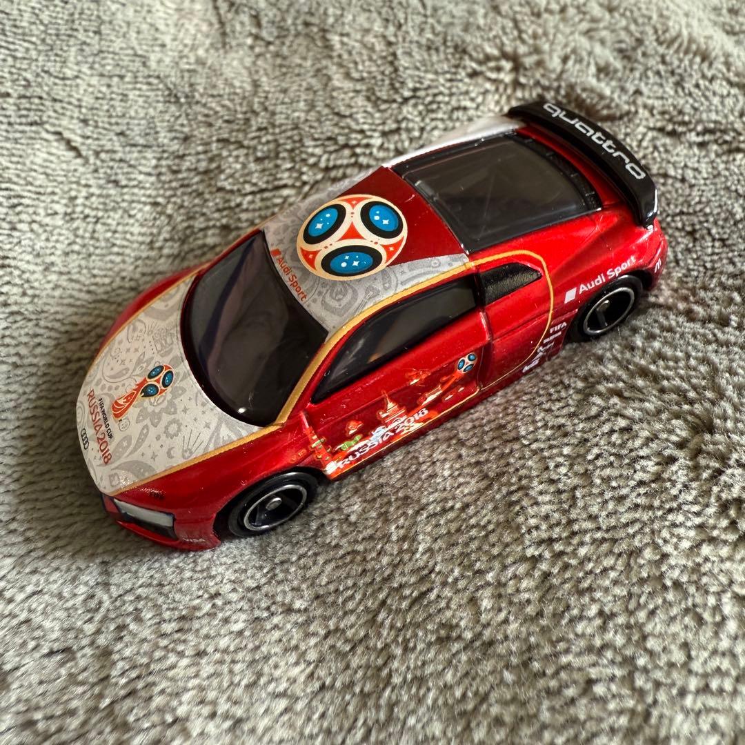 特注トミカ Audi R8 ロシアワールドカップ記念 並行輸入品】トミカ No.38 アウディ R8 クーペ (BP) Tomica Audi Coupe