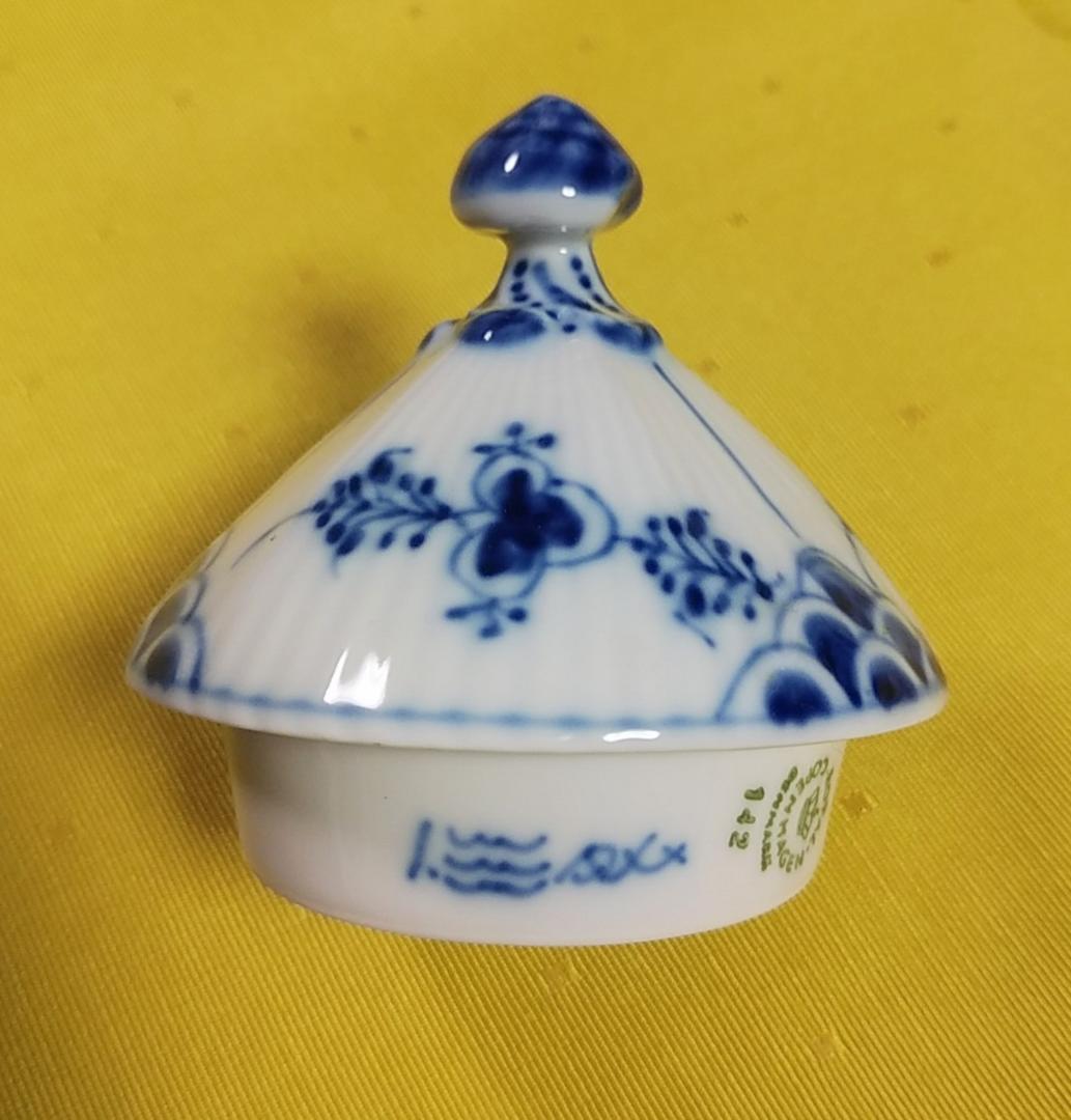 【新品・未使用・注意あり】ロイヤルコペンハーゲン　フルレース　ポット