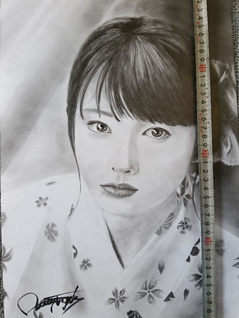 女性の肖像 鉛筆画 花柄着物 A3上質ケント紙 - メルカリ