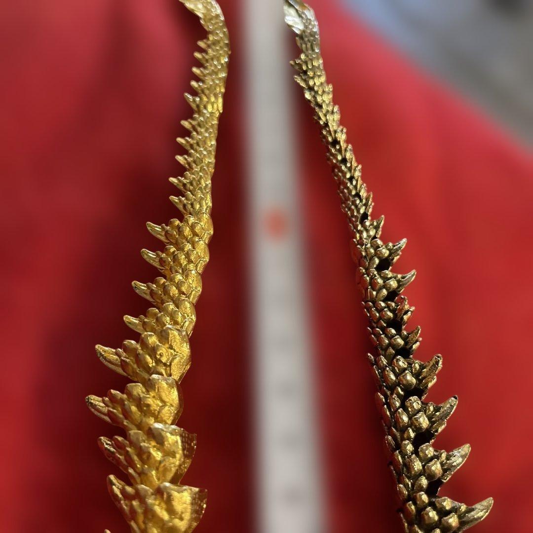 金銀ドラゴンフィギュア 置物2本せ