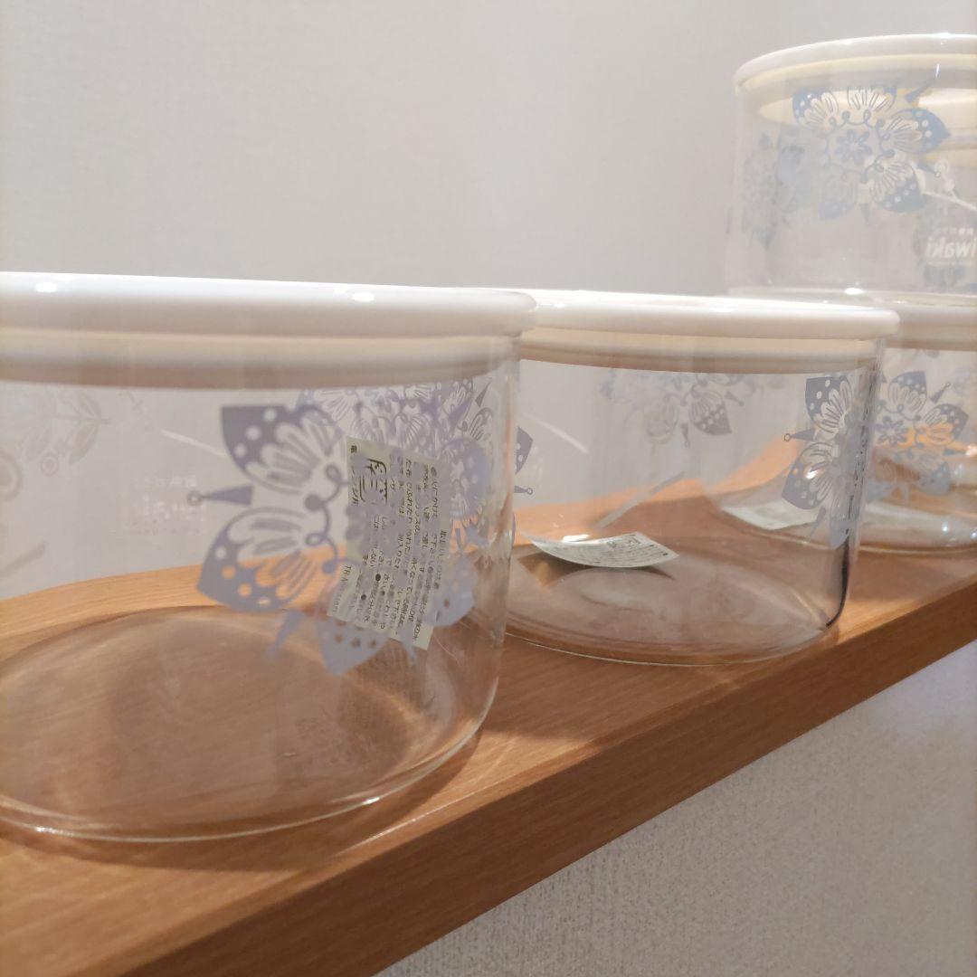 イワキ耐熱ガラス　ワンタッチで簡単　密閉パック＆レンジ　花柄