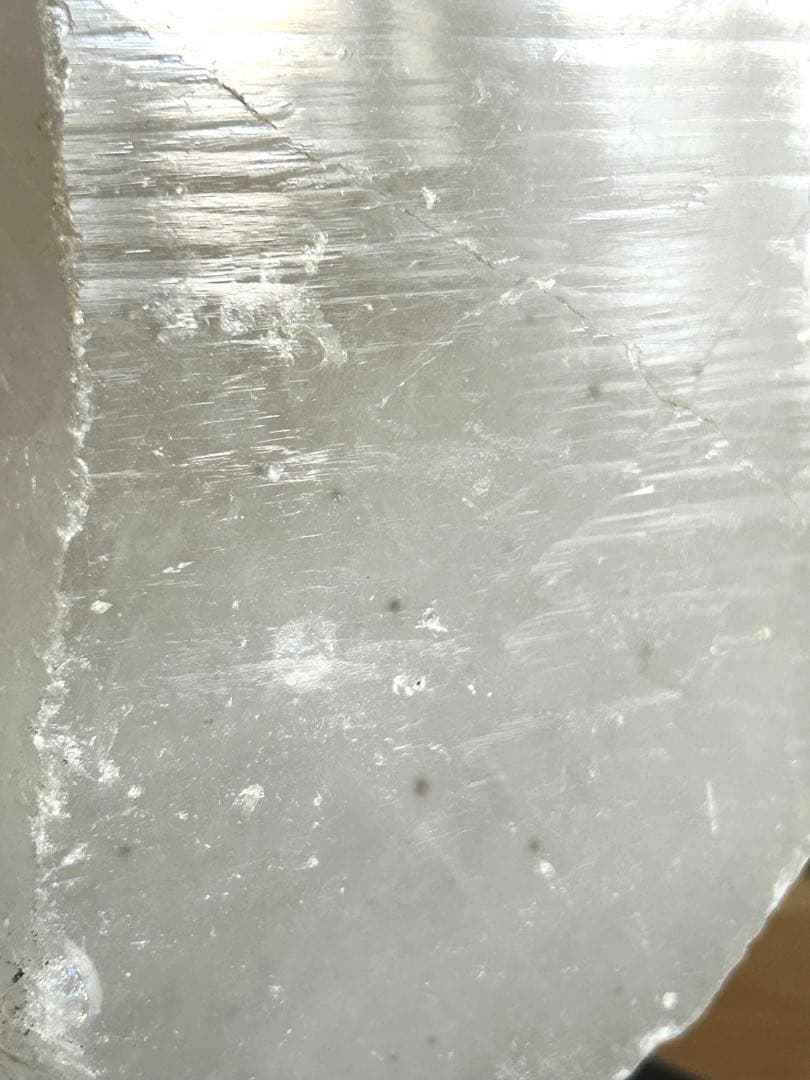 【圧巻✨】天然水晶 大型クリスタルポイント 3.2kg 台座付き