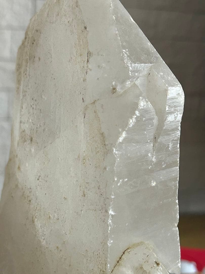 【圧巻✨】天然水晶 大型クリスタルポイント 3.2kg 台座付き