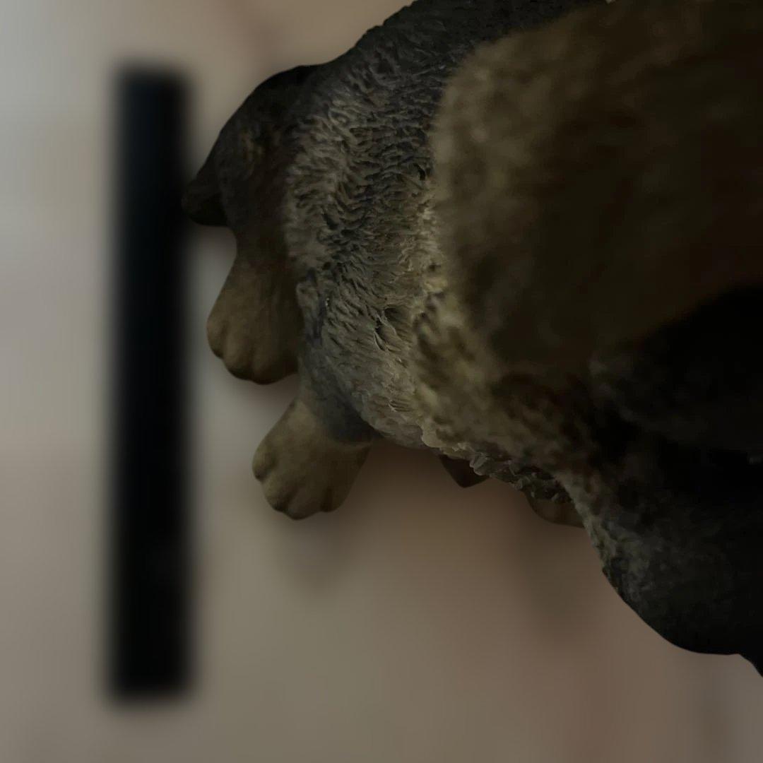 リアル犬の樹脂製置物 中型