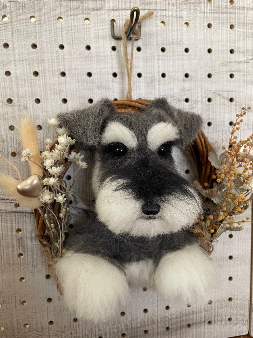 羊毛フェルト　ミニチュアシュナウザー　リース２点 ダックスちゃん