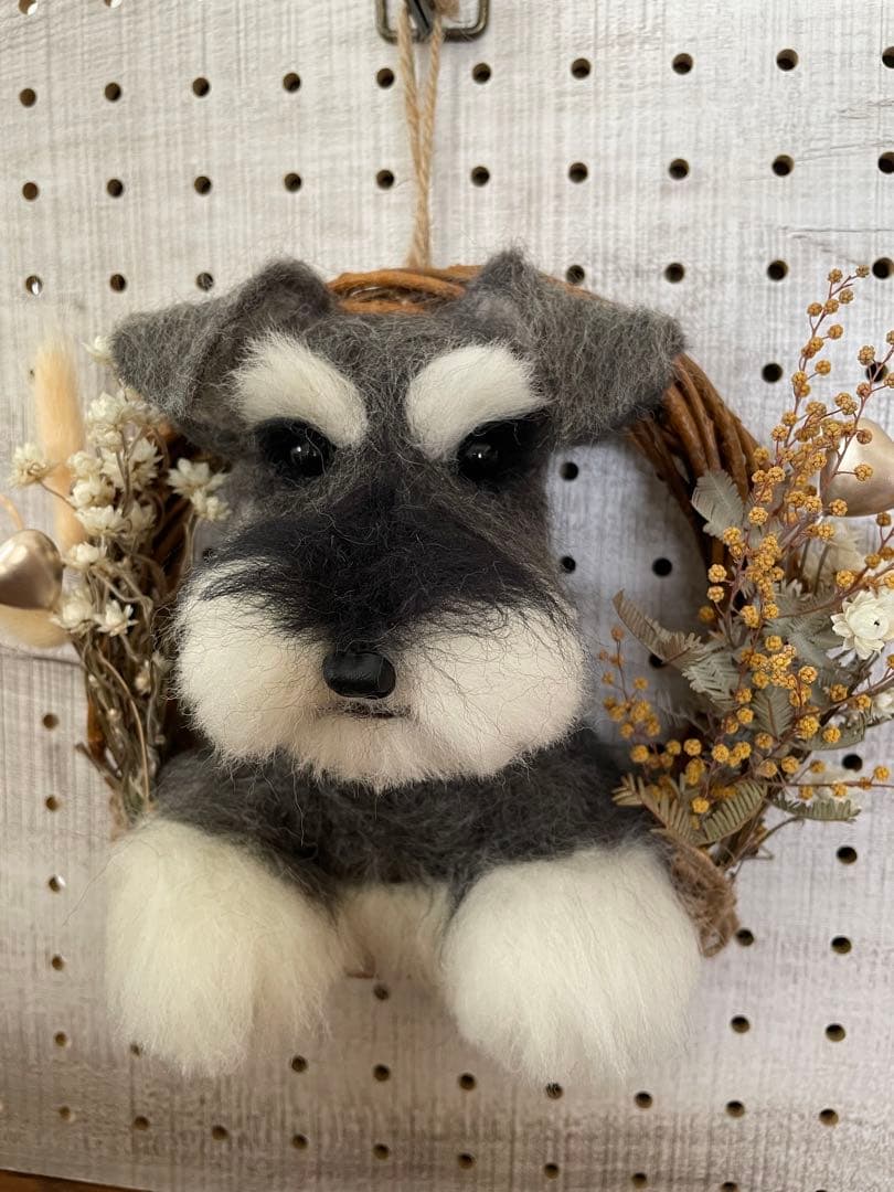 羊毛フェルト　ミニチュアシュナウザー　リース２点 ダックスちゃん