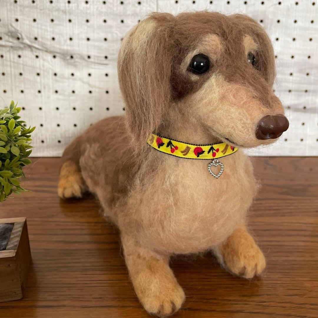 羊毛フェルト　ミニチュアシュナウザー　リース２点 ダックスちゃん
