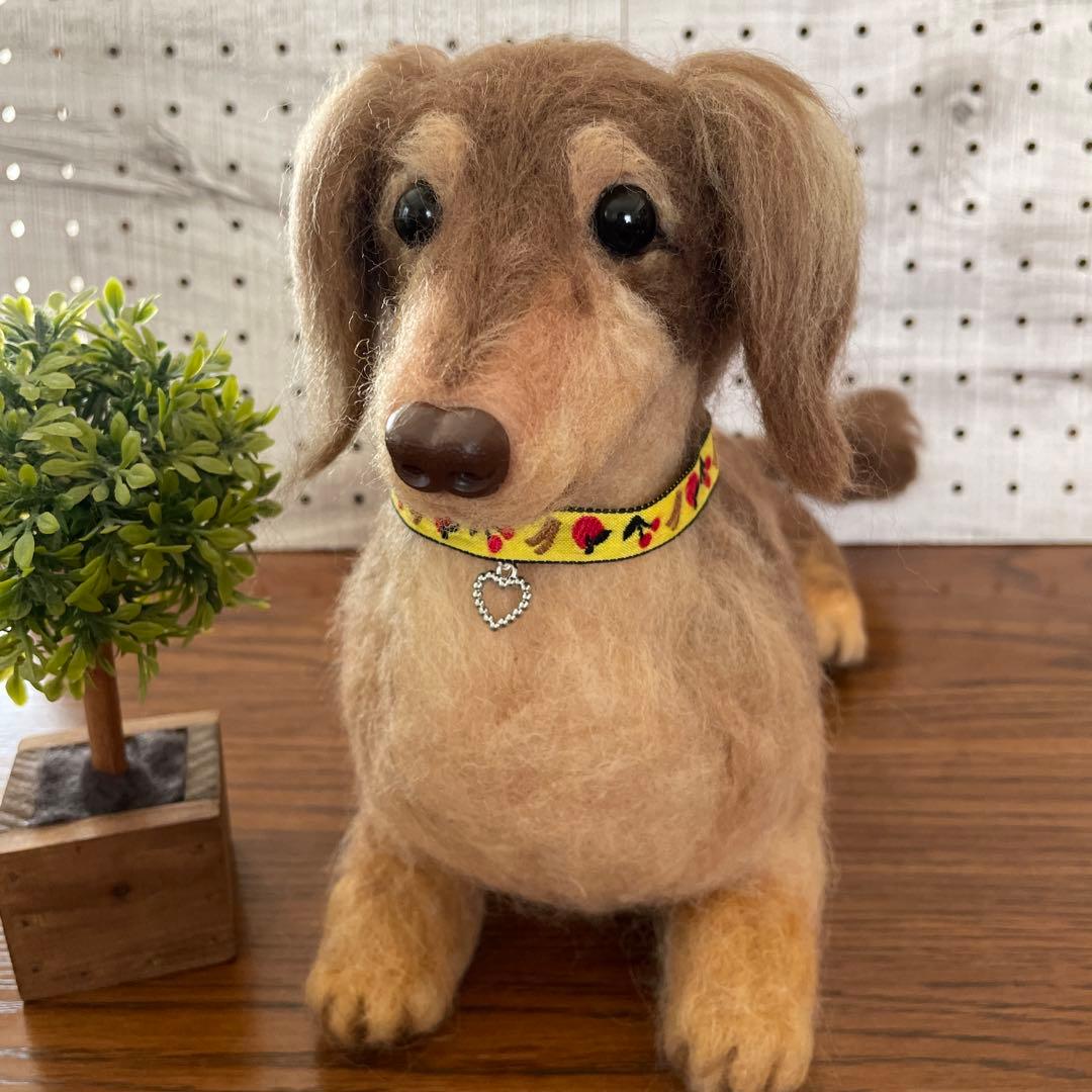 羊毛フェルト　ミニチュアシュナウザー　リース２点 ダックスちゃん