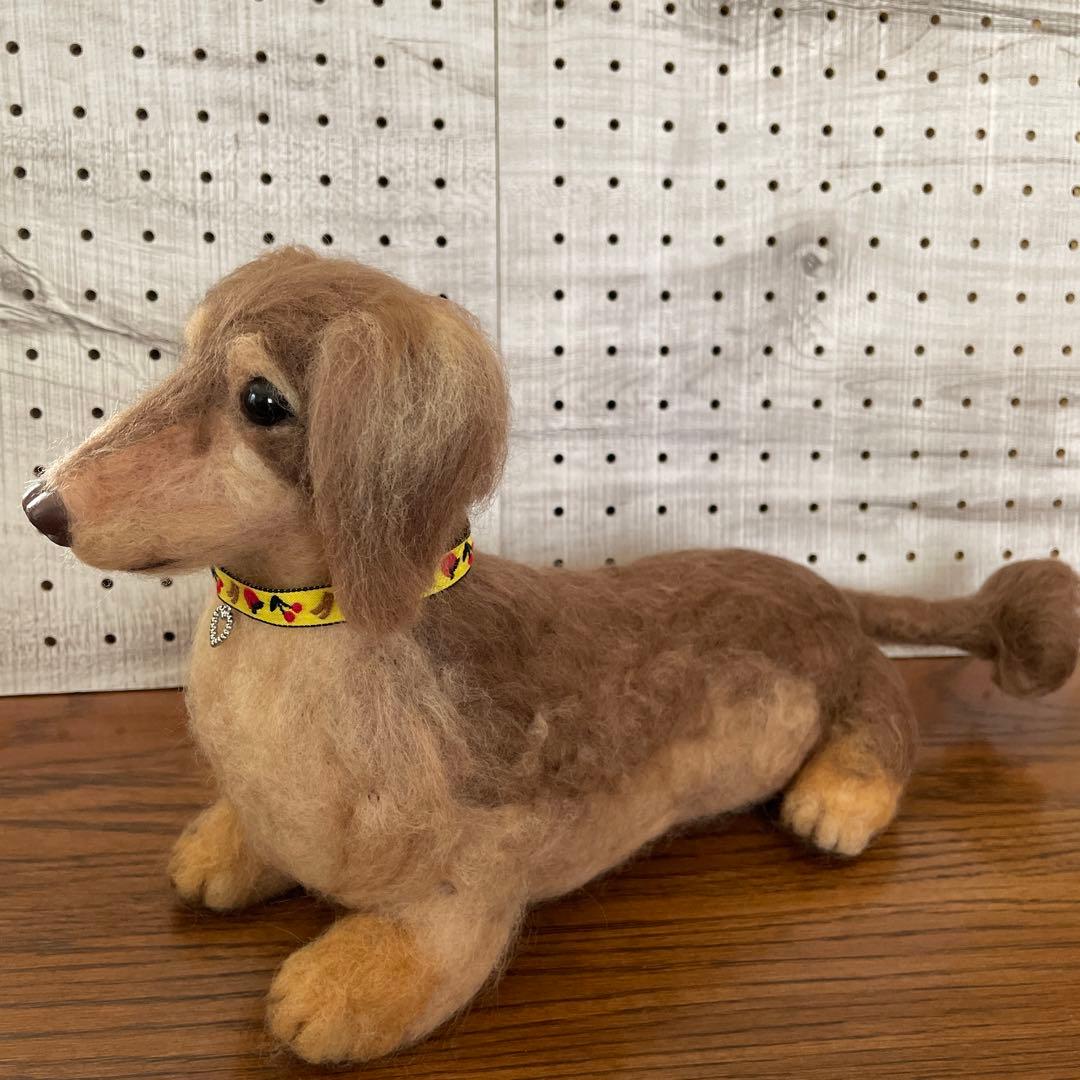 羊毛フェルト　ミニチュアシュナウザー　リース２点 ダックスちゃん