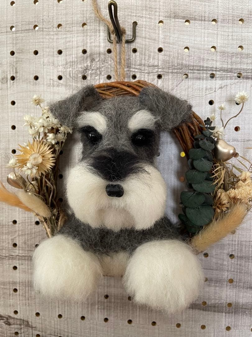 羊毛フェルト　ミニチュアシュナウザー　リース２点 ダックスちゃん