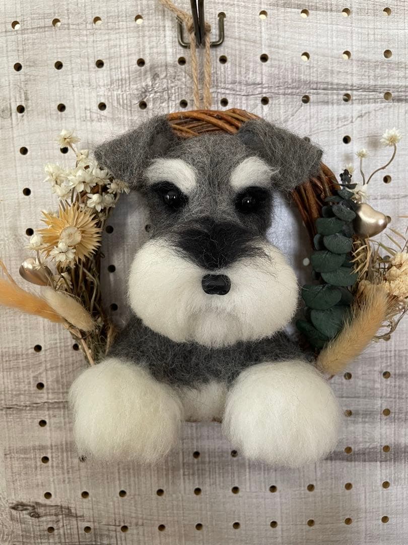 羊毛フェルト　ミニチュアシュナウザー　リース２点 ダックスちゃん