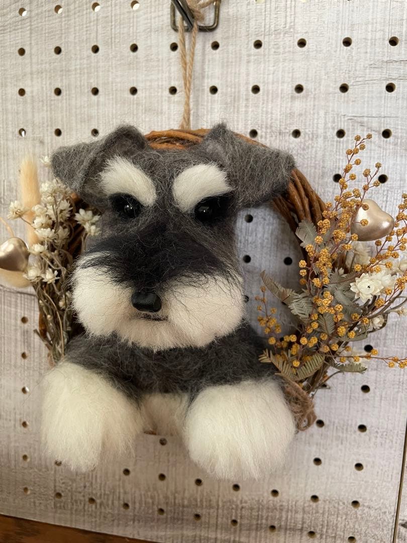 羊毛フェルト　ミニチュアシュナウザー　リース２点 ダックスちゃん