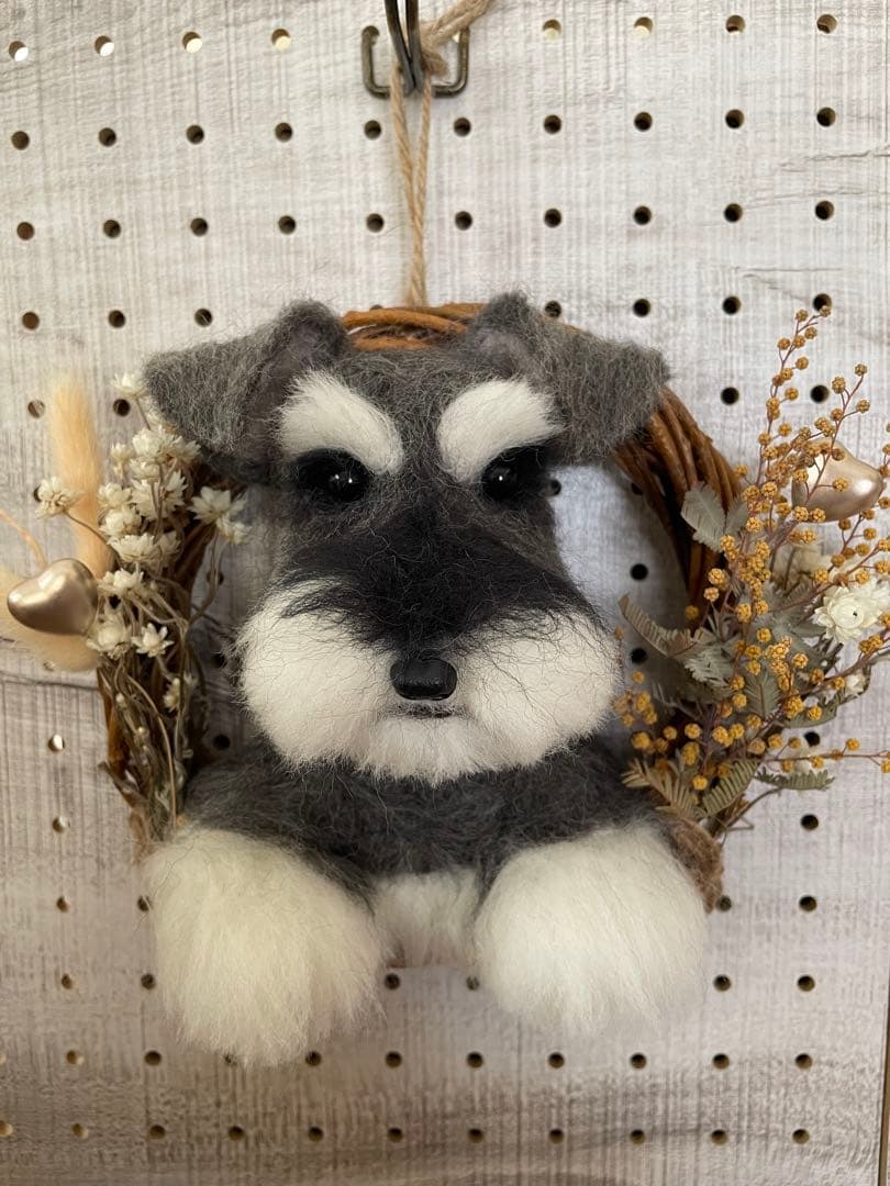 羊毛フェルト　ミニチュアシュナウザー　リース２点 ダックスちゃん