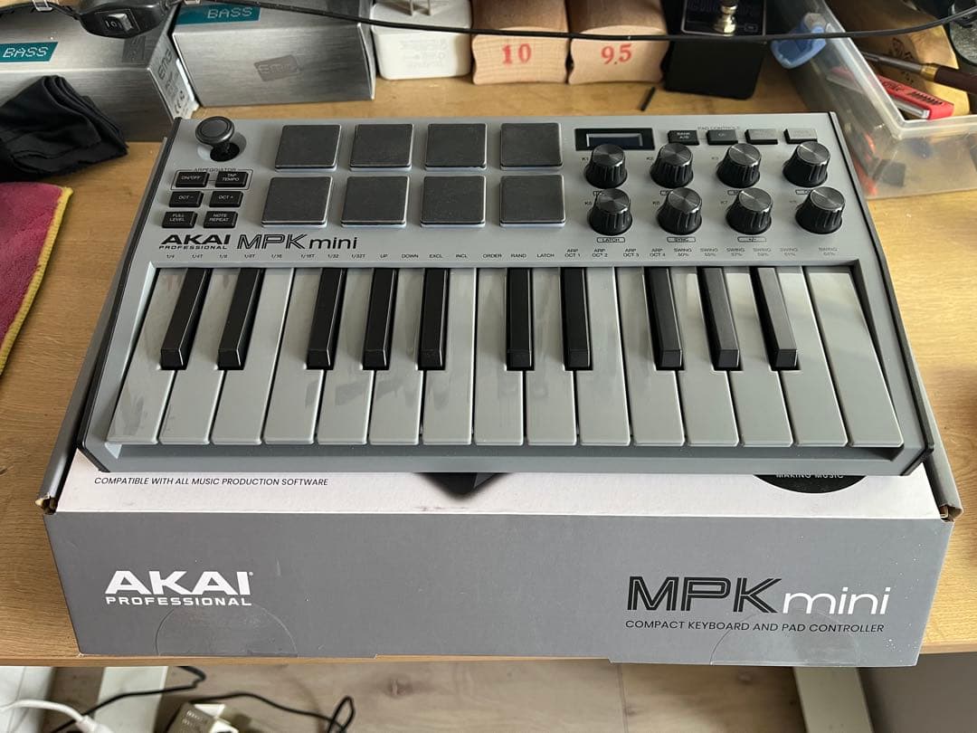 AKAI MPK mini MK3 数量限定 グレーモデル