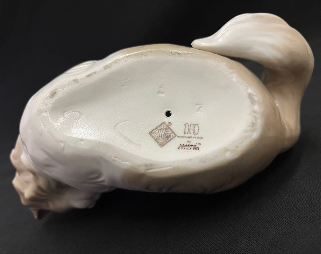 コ*ウ様 NAO LLADRO リヤドロ「毛糸玉で遊ぶ猫」ネコ フィギュリン ナ