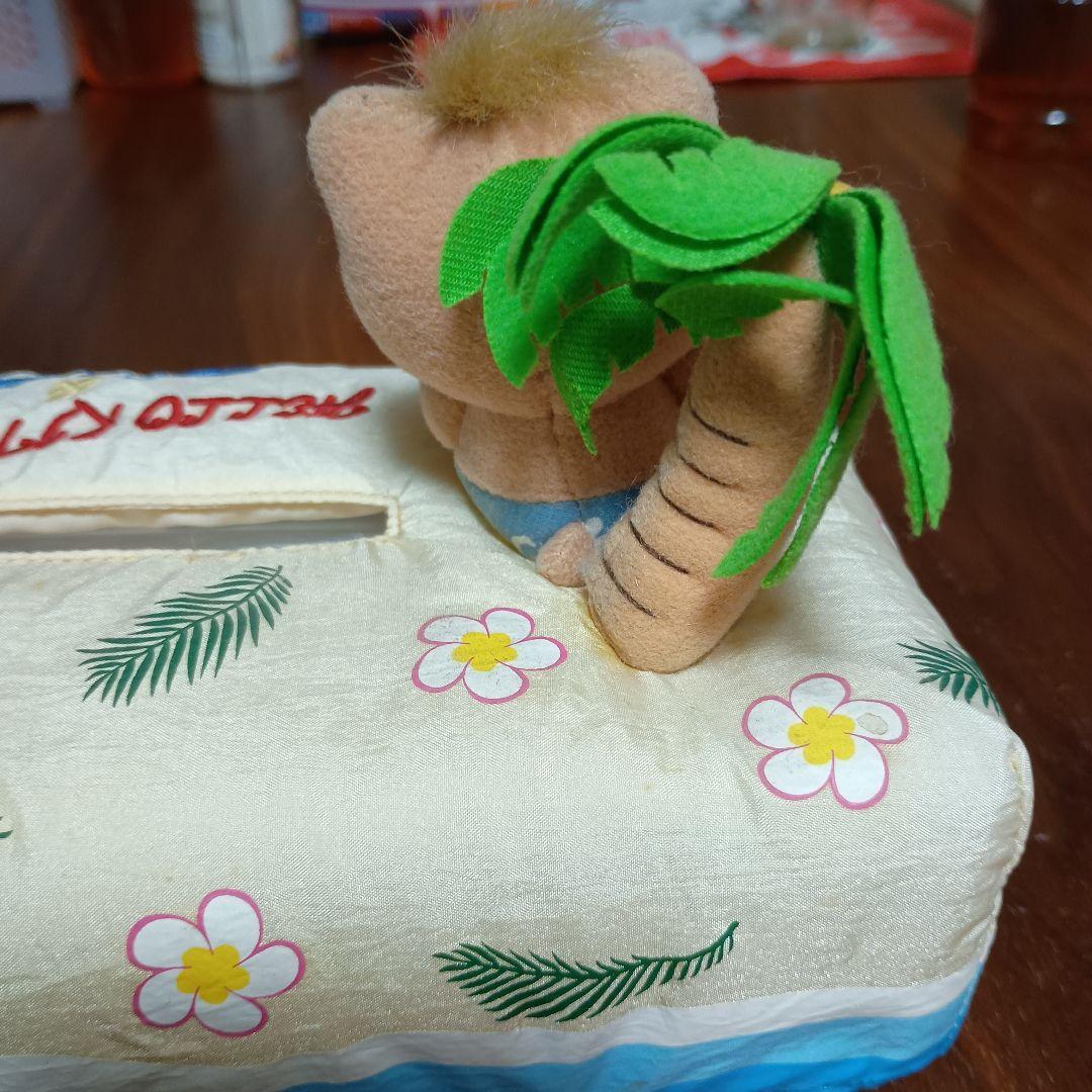 ハローキティとダニエル　ハワイアン　ティッシュボックス