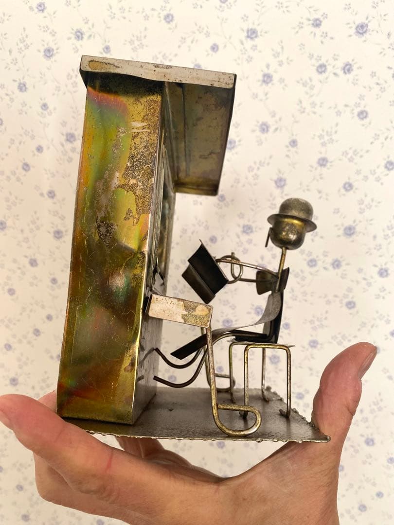 金属製ピアノオルゴール、ドイツ製、全て手作業です、非常に希少物品で