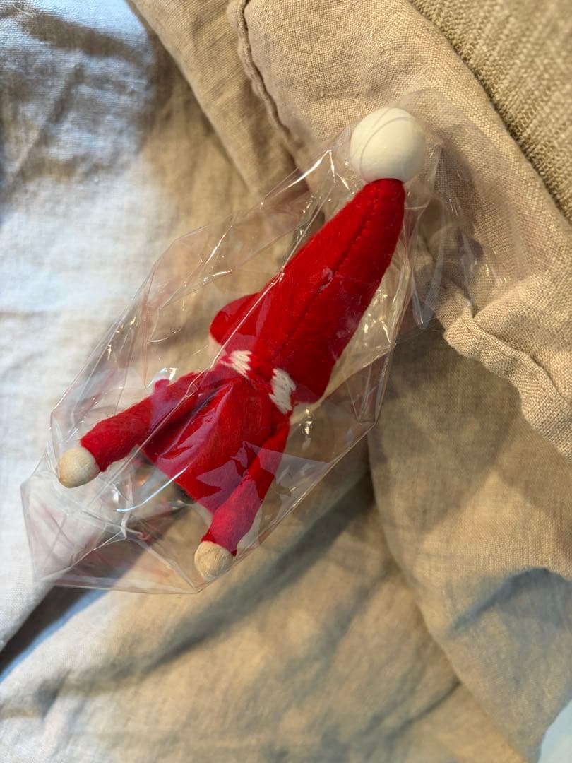 ノルディカニッセ　2025 星を見上げるサンタと星を見上げる男の子2点