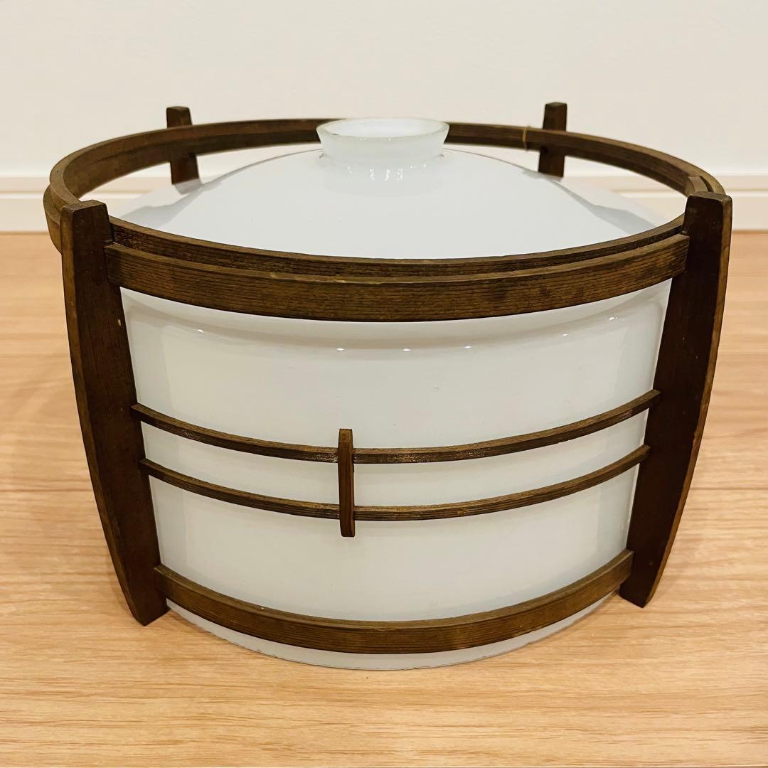 昭和レトロ 中ぶり 乳白ガラス 木枠 天井照明 電傘 電笠 2