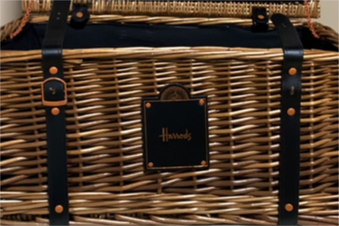 ハロッズ クリスマスハンパー（バスケット） - メルカリ