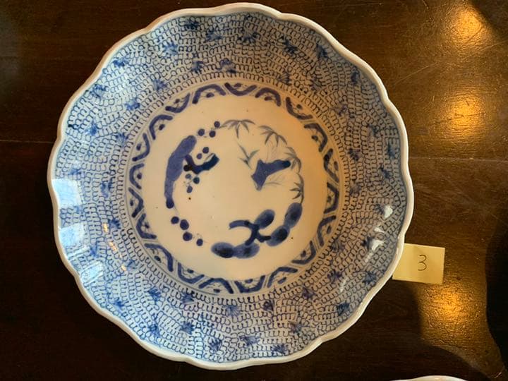 大明成化年製　皿 （出品①）