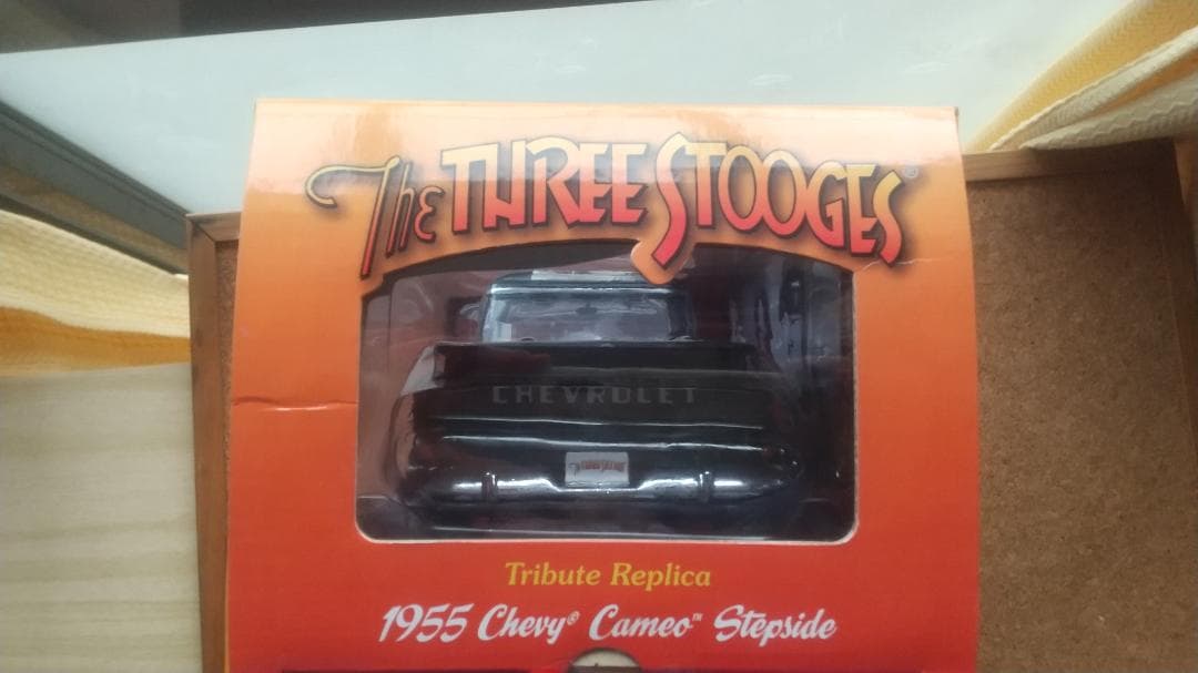 1/18オートワールド 1955 シボレー カメオ ステップサイド - メルカリ
