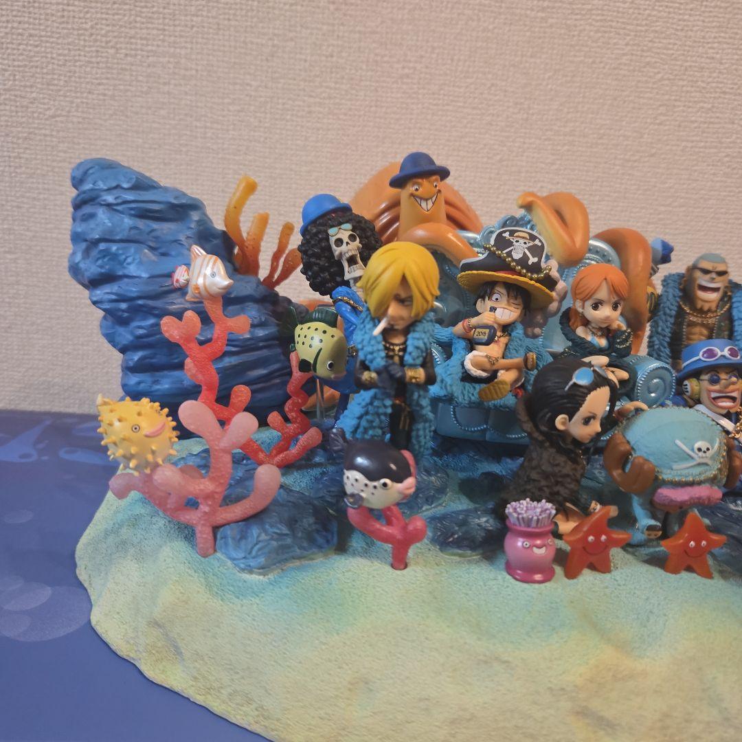 ワンピース　ワールドコレクタブル　フィギュア　20th　台座　フィギュア付