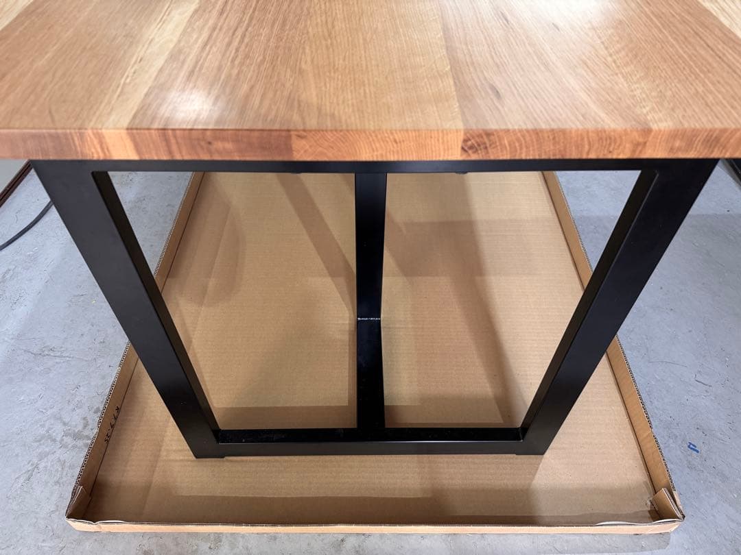 無垢オーク材ダイニングテーブル