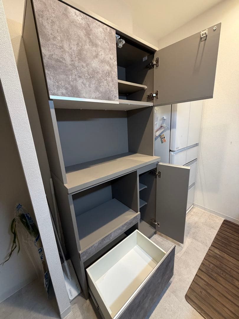 【最終値引き】グレー キッチン収納 食器棚