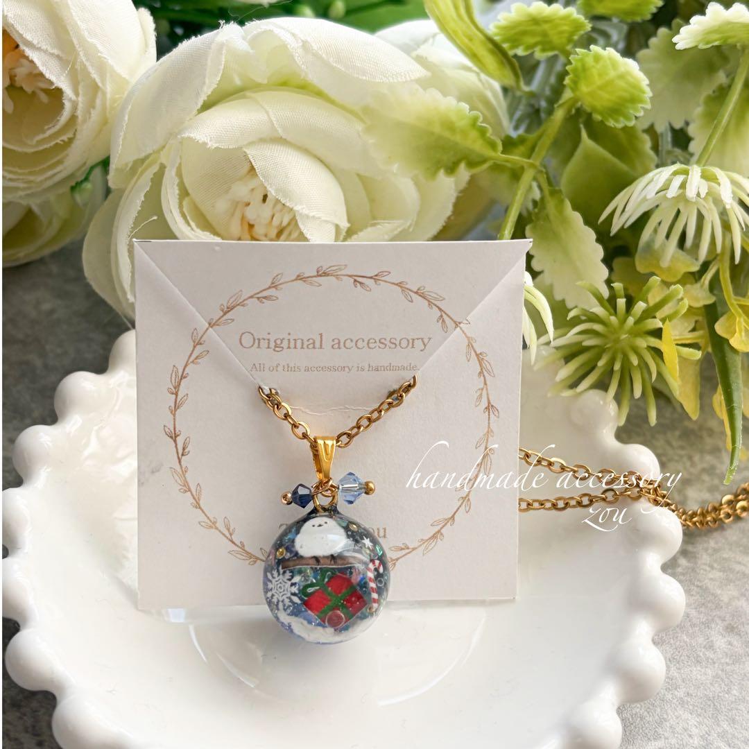 シマエナガと冬レジンネックレス