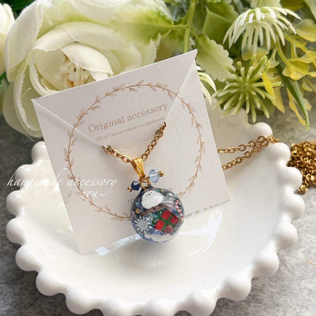 シマエナガと冬レジンネックレス