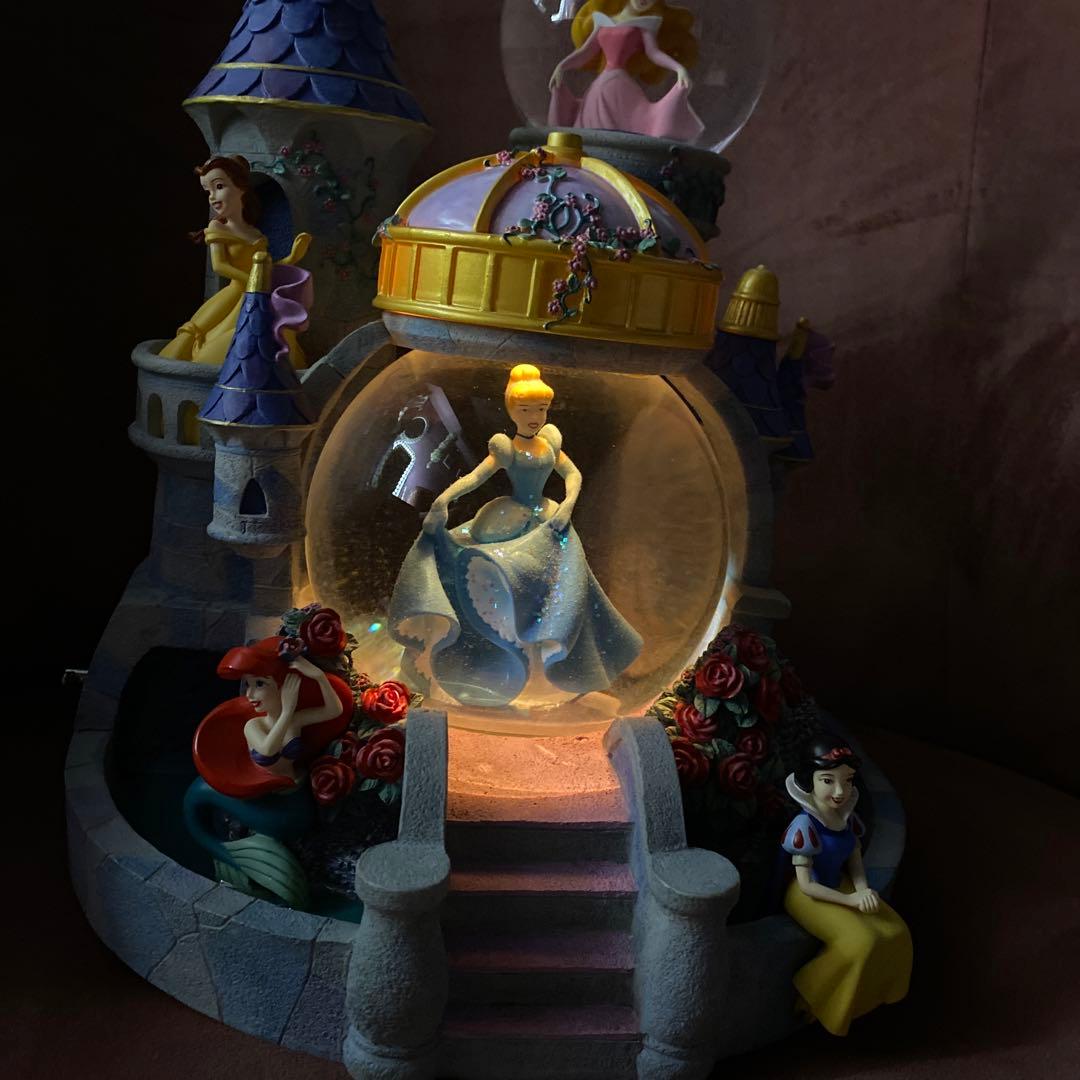 ディズニープリンセス　スノードーム　ビックサイズ　31センチ