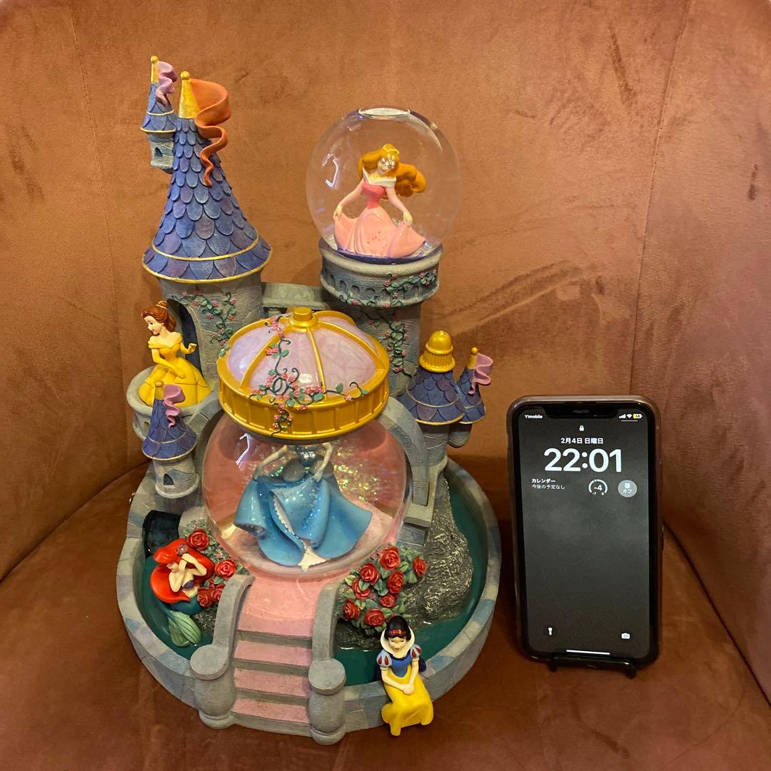 ディズニープリンセス　スノードーム　ビックサイズ　31センチ