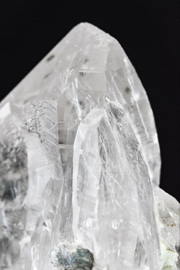 パキスタンスカルドゥ産 トレモライトインクォーツDT